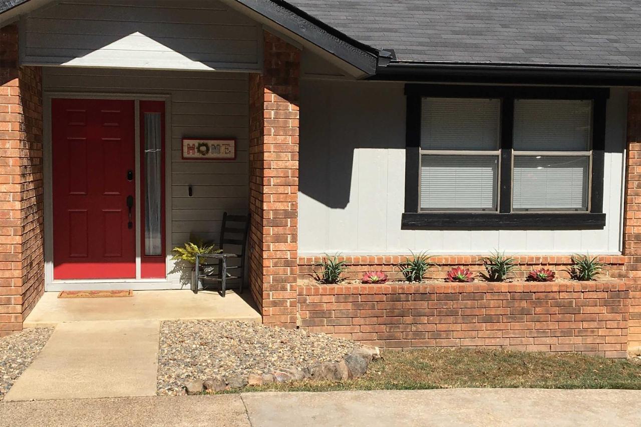 Hot Springs House With Spacious Deck And Grill! *